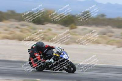 media/Nov-15-2025-Race Pace (Sat) [[8de605a2d8]]/Verified Riders/Turn 8 Inside (935am)/